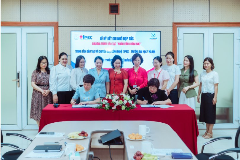 Lễ ký kết bản ghi nhớ hợp tác (MOU) chương trình đào tạo “Nhân viên chăm sóc” cùng Công ty Cổ phần Quốc tế Nhân Ái.