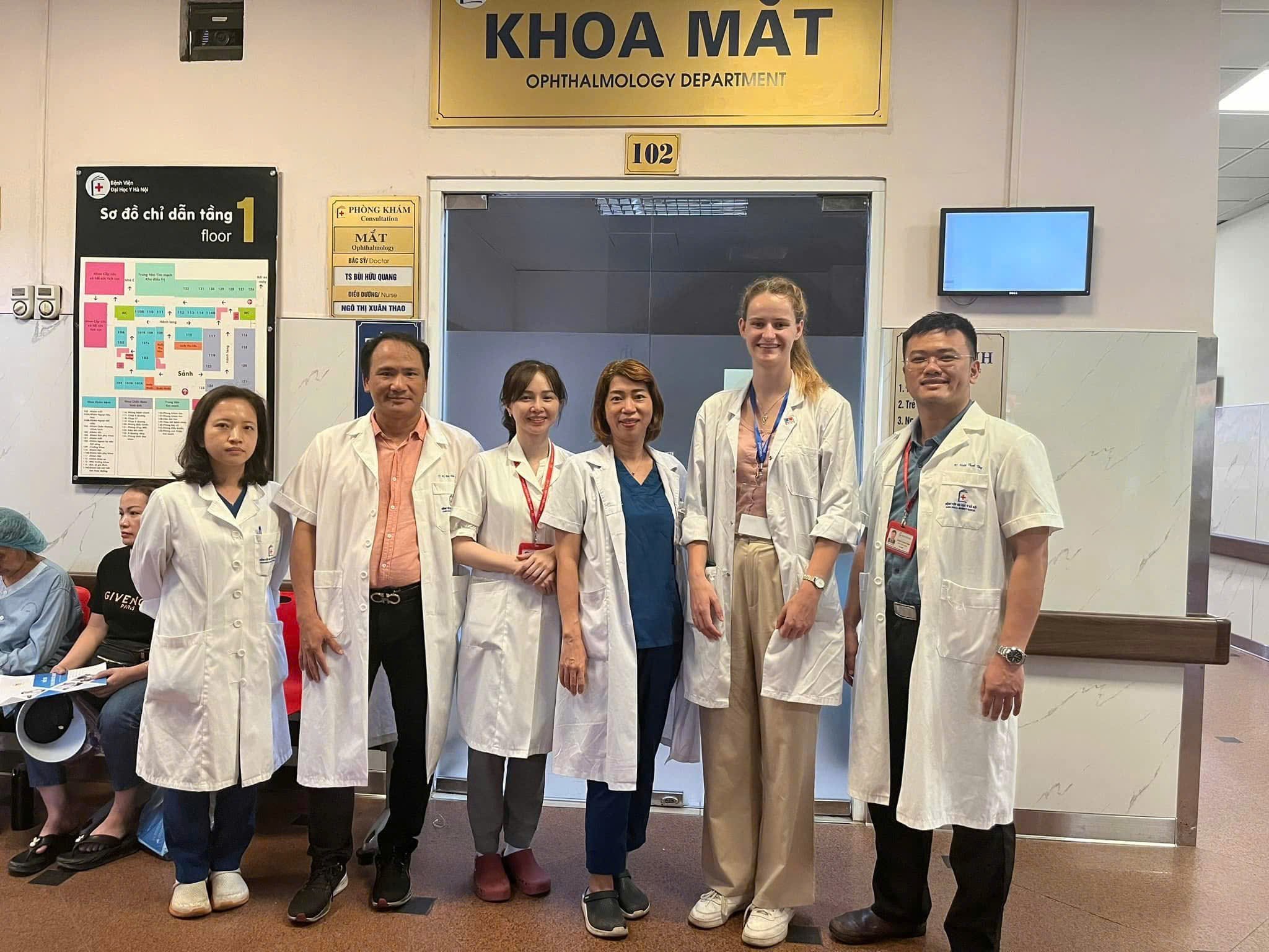 z7485566662435_36dc34812dc2607a33c701e7fff17441